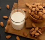 Almonds – Walnuts rich in essential fatty acids