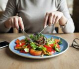 What to eat in the evening to lose weight?